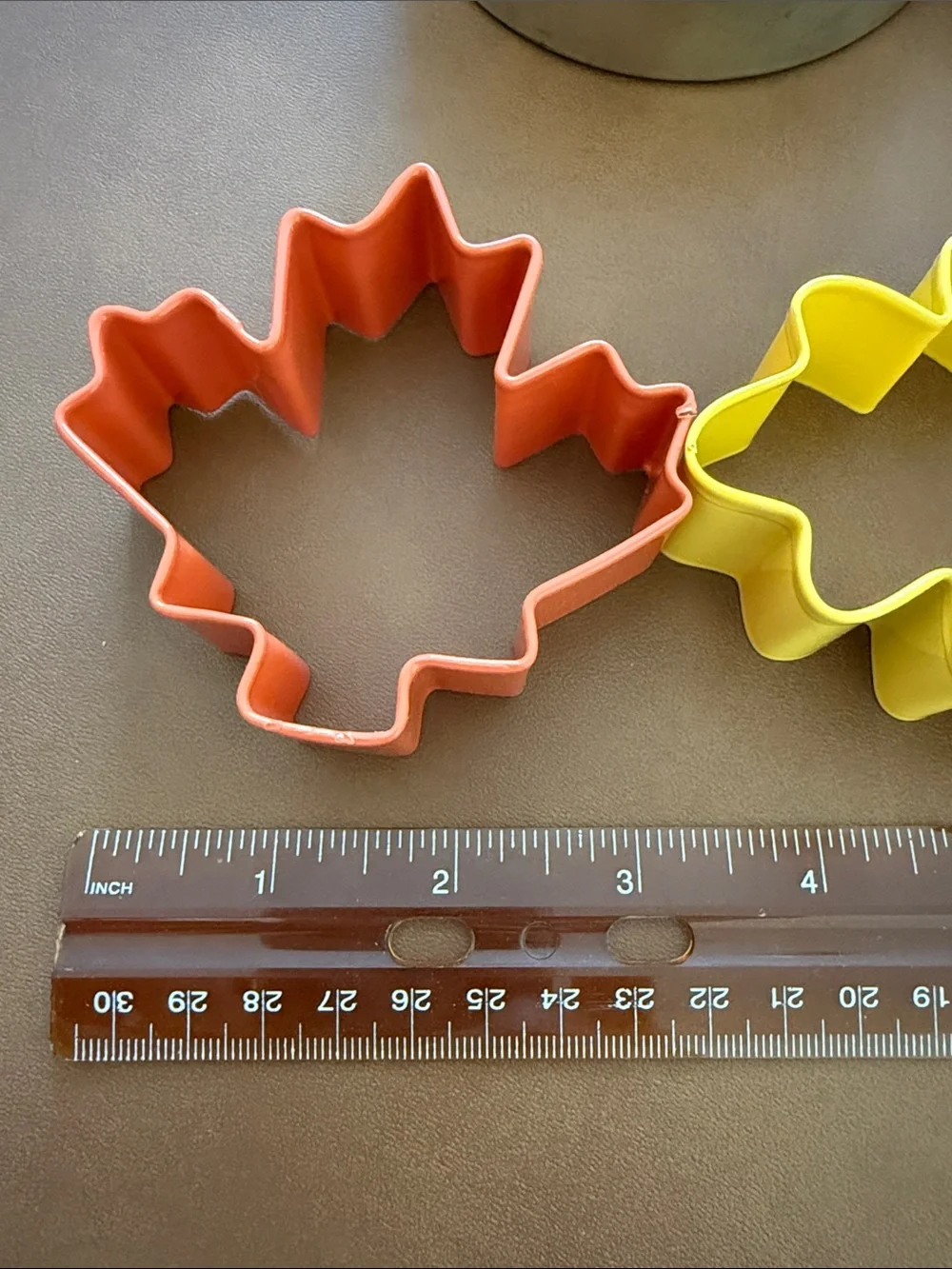 Autumn Leaf Cutters: 2 large leaves, 2 acorns, 2 sets of 6 each minis